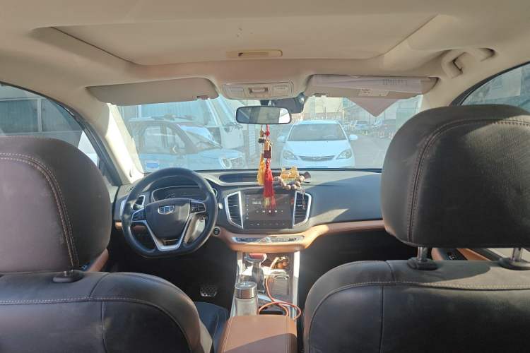 Used Geely Auto Vision X6 2018 1.4T CVT 4G Connected Luxury Version Headliner