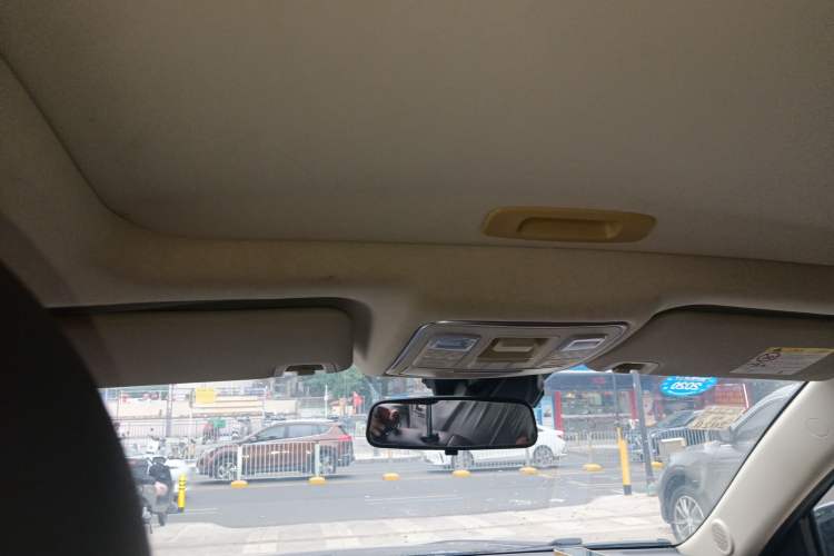 Used Geely Auto Vision X6 2018 1.4T CVT 4G Connected Luxury Version Headliner