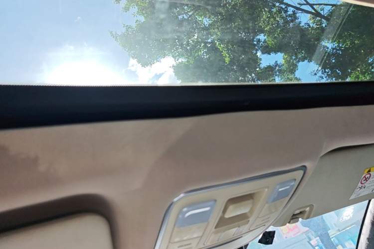 Used Geely Auto Vision X6 2018 1.8L Manual 4G Connect Luxury Edition Headliner
