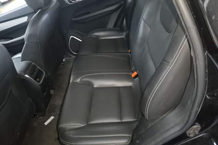 Used Geely Auto Vision X6 2018 1.8L Manual 4G Connect Luxury Edition Interior 4