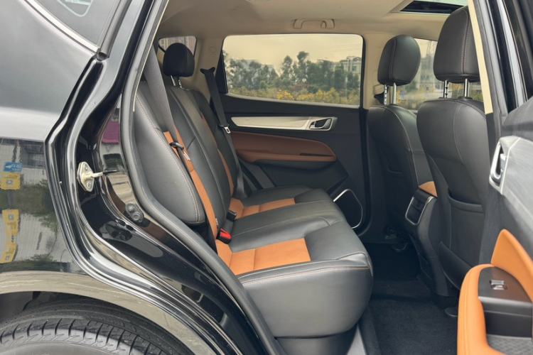 Used Geely Auto Vision X6 2018 1.4T CVT 4G Connected Luxury Version Interior 5