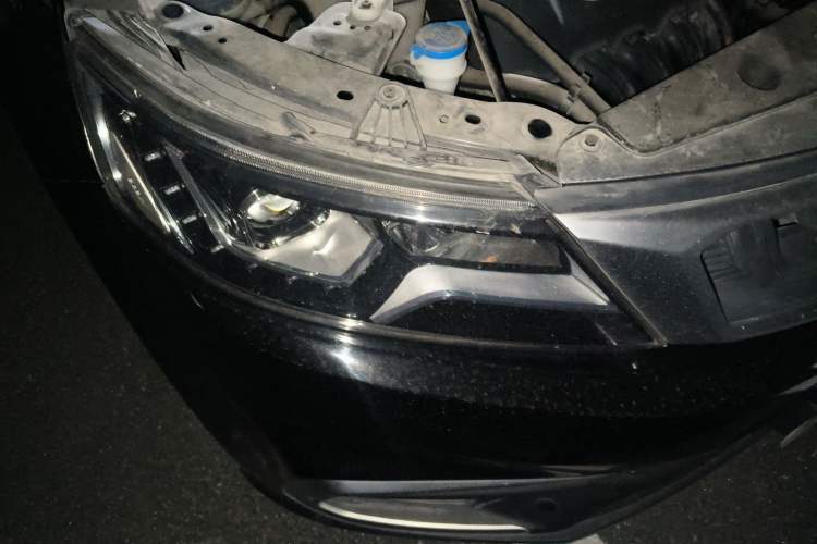 Used Geely Auto Vision X6 2018 1.8L Manual 4G Connect Luxury Edition Right Front Headlight