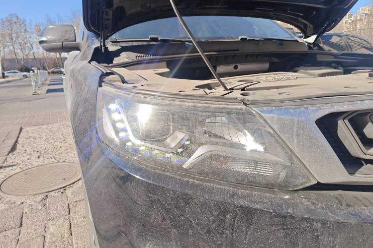 Used Geely Auto Vision X6 2018 1.4T CVT 4G Connected Luxury Version Right Front Headlight