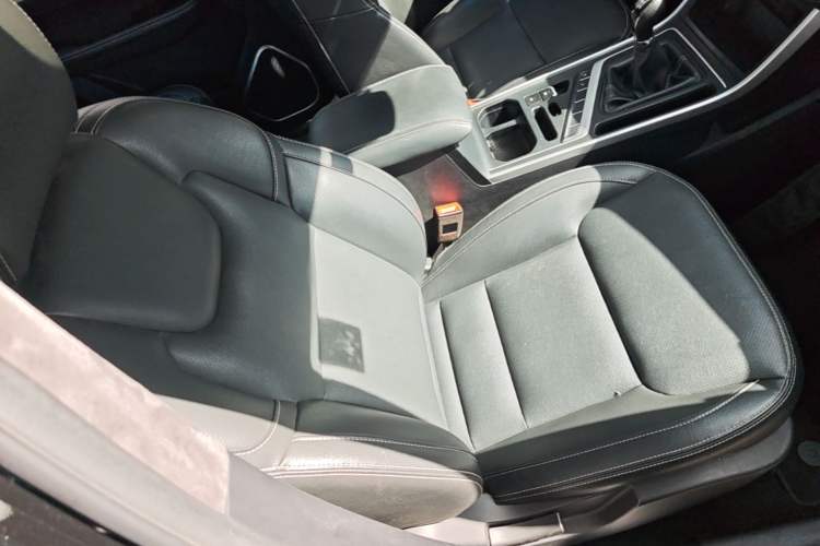 Used Geely Auto Vision X6 2018 1.8L Manual 4G Connect Luxury Edition Right Front Seat