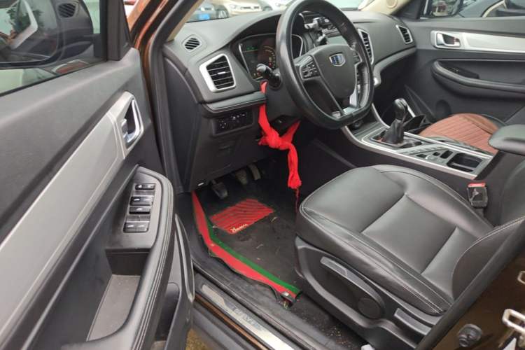Used Geely Auto Vision X6 2018 1.8L Manual 4G Connect Luxury Edition Driver Seat