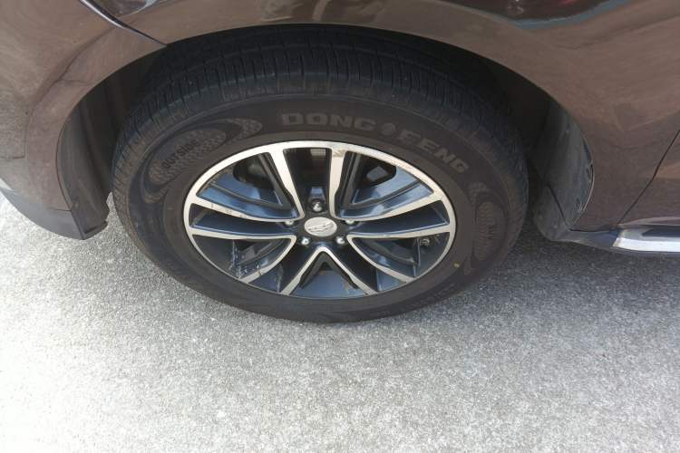 Used Geely Auto Vision X6 2018 1.4T CVT 4G Connected Flagship Edition Exterior 4