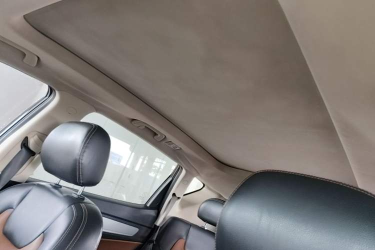 Used Geely Auto Vision X6 2018 1.4T CVT 4G Connected Flagship Edition Headliner