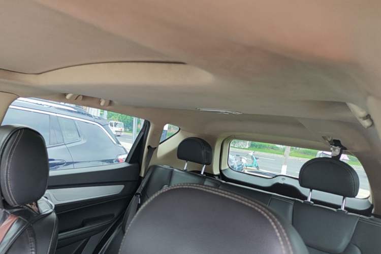 Used Geely Auto Vision X6 2018 1.8L Manual 4G Connect Luxury Edition Headliner