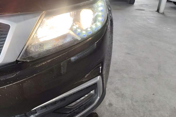 Used Geely Auto Vision X6 2018 1.4T CVT 4G Connected Flagship Edition Left Front Headlight
