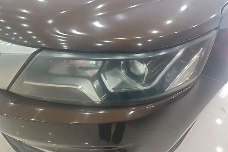 Used Geely Auto Vision X6 2018 1.4T CVT 4G Connected Luxury Version Left Front Headlight