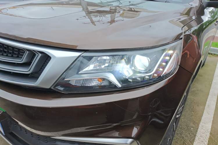 Used Geely Auto Vision X6 2018 1.8L Manual 4G Connect Luxury Edition Left Front Headlight