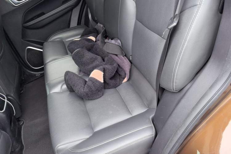 Used Geely Auto Vision X6 2018 1.8L Manual 4G Connect Luxury Edition Left Rear Seat