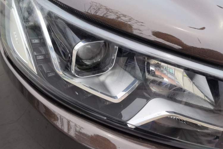 Used Geely Auto Vision X6 2018 1.8L Manual 4G Connect Luxury Edition Right Front Headlight