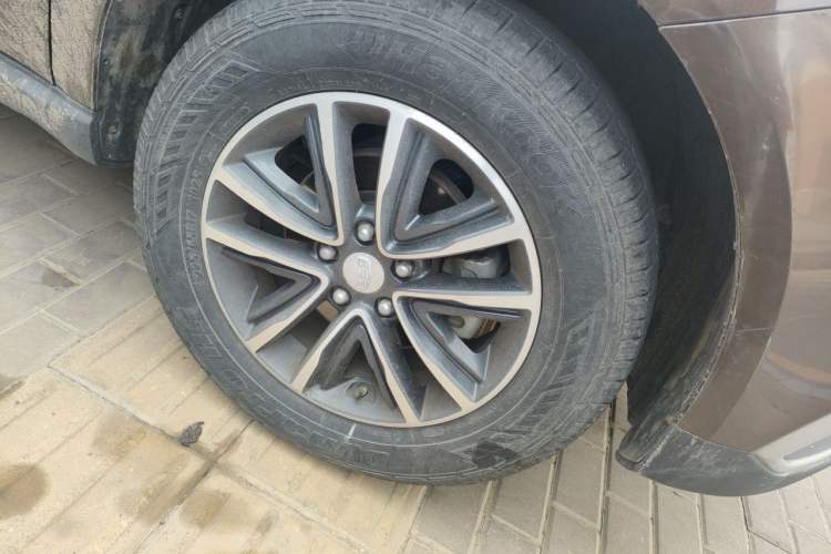 Used Geely Auto Vision X6 2018 1.4T CVT 4G Connected Flagship Edition Right Front Wheel Hub