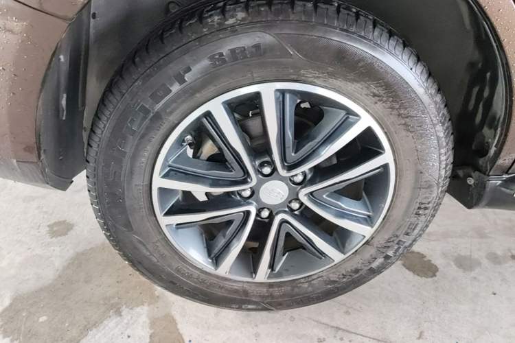 Used Geely Auto Vision X6 2018 1.4T CVT 4G Connected Flagship Edition Right Rear Wheel Hub