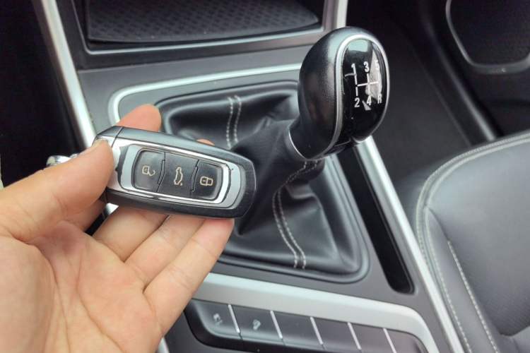 Used Geely Auto Vision X6 2018 1.8L Manual 4G Connect Luxury Edition Vehicle Key