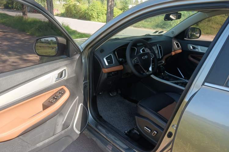 Used Geely Auto Vision X6 2018 1.4T CVT 4G Connected Flagship Edition Driver Seat