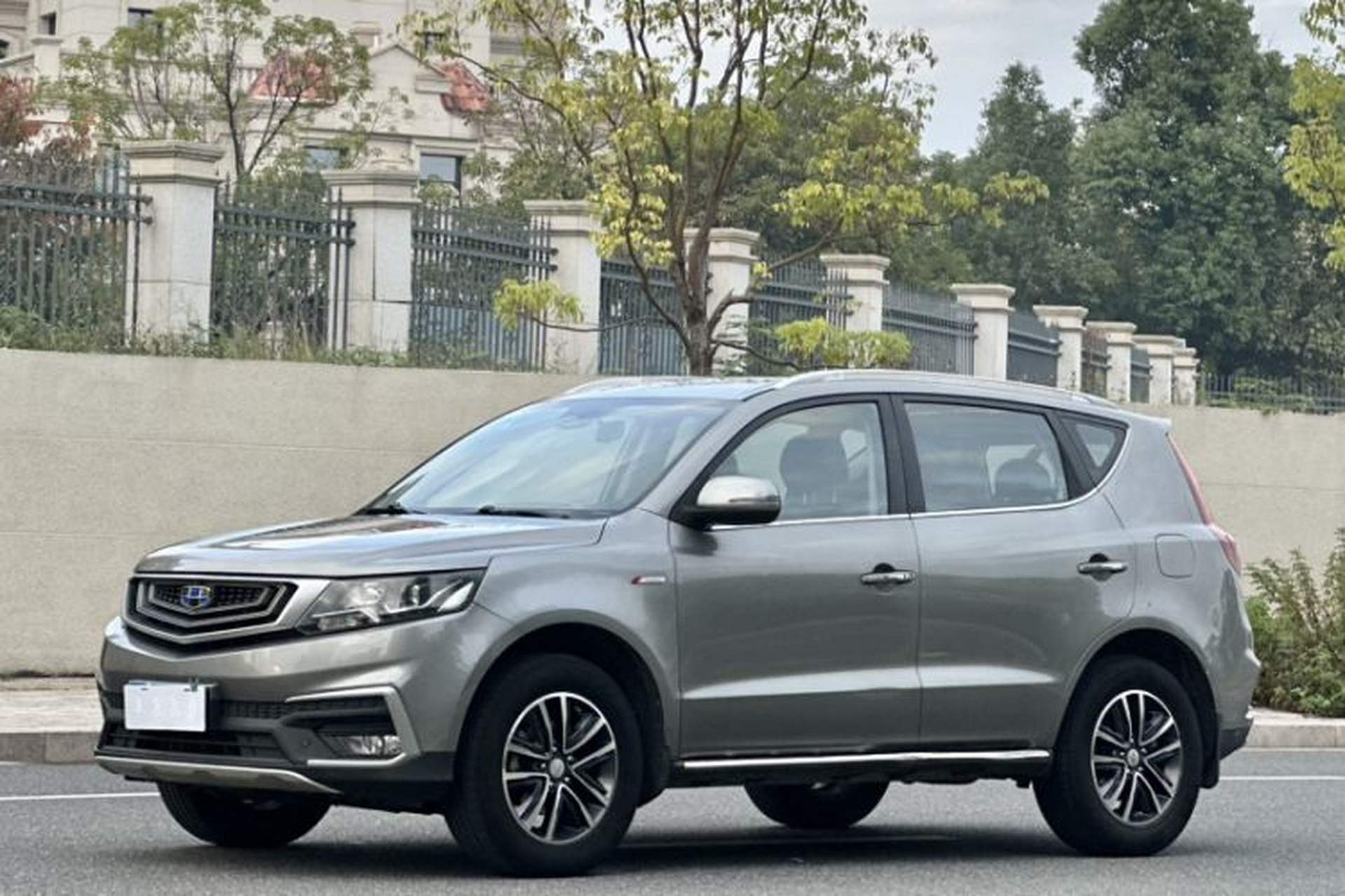Used Geely Auto Vision X6 2018 1.4T CVT 4G Connected Flagship Edition Front Left 45 Deg