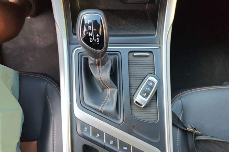 Used Geely Auto Vision X6 2018 1.4T CVT 4G Connected Flagship Edition Gear Lever