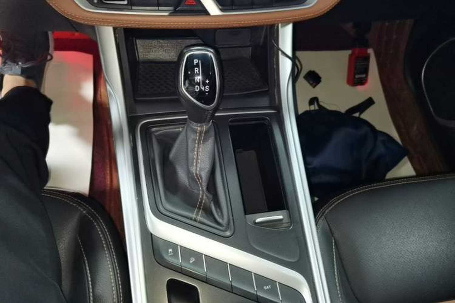 Used Geely Auto Vision X6 2018 1.4T CVT 4G Connected Luxury Version Gear Lever