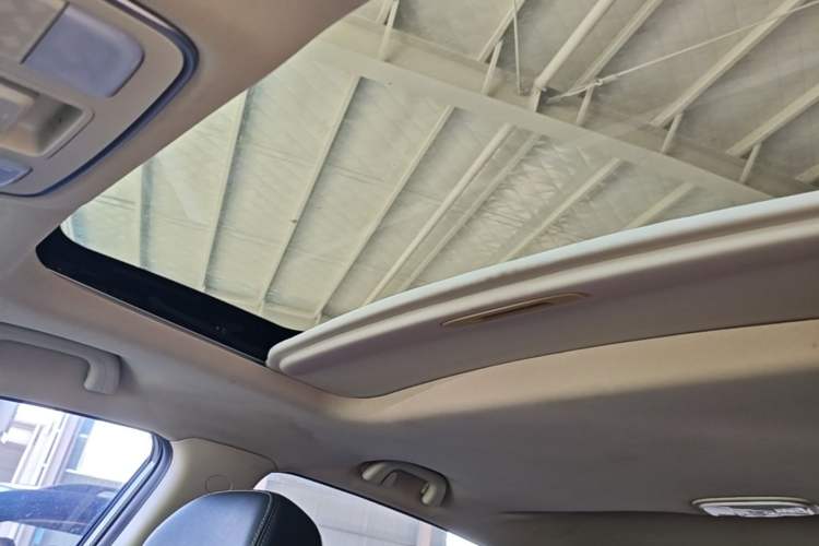 Used Geely Auto Vision X6 2018 1.4T CVT 4G Connected Luxury Version Headliner