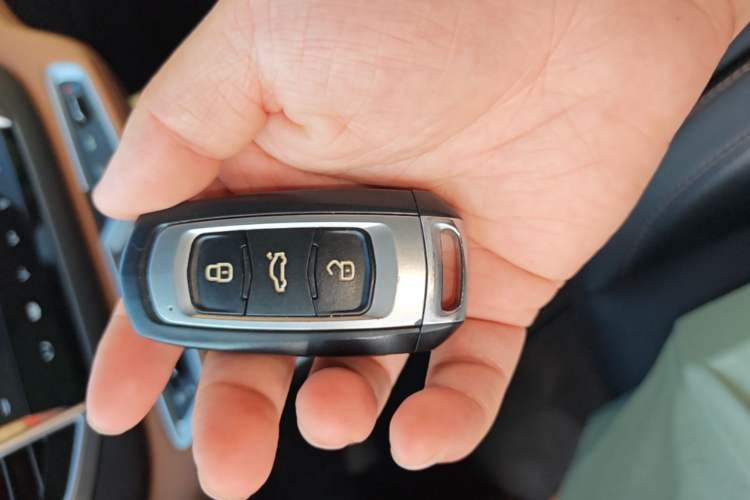 Used Geely Auto Vision X6 2018 1.4T CVT 4G Connected Flagship Edition Interior 1