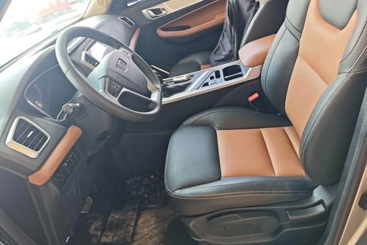 Used Geely Auto Vision X6 2018 1.4T CVT 4G Connected Luxury Version Left Front Seat