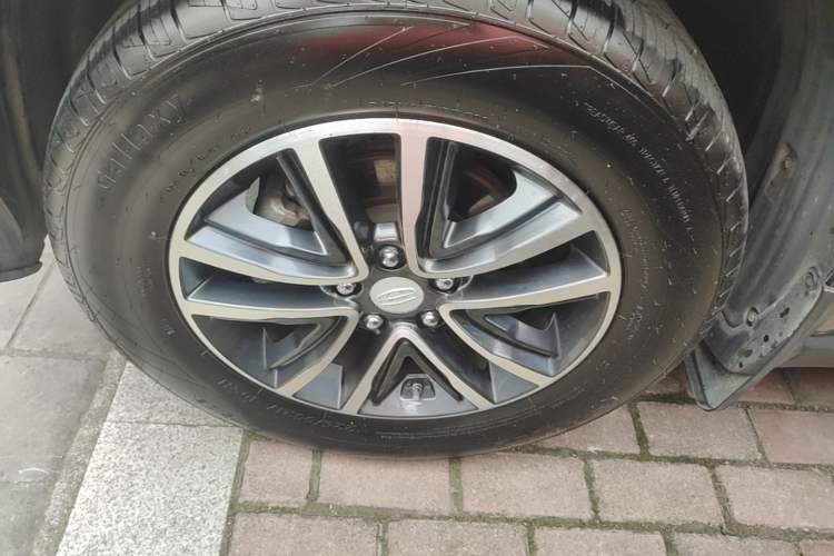 Used Geely Auto Vision X6 2018 1.4T CVT 4G Connected Flagship Edition Left Front Wheel Hub