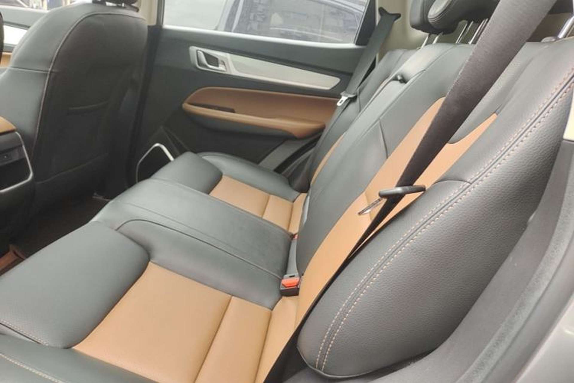 Used Geely Auto Vision X6 2018 1.4T CVT 4G Connected Flagship Edition Left Rear Seat