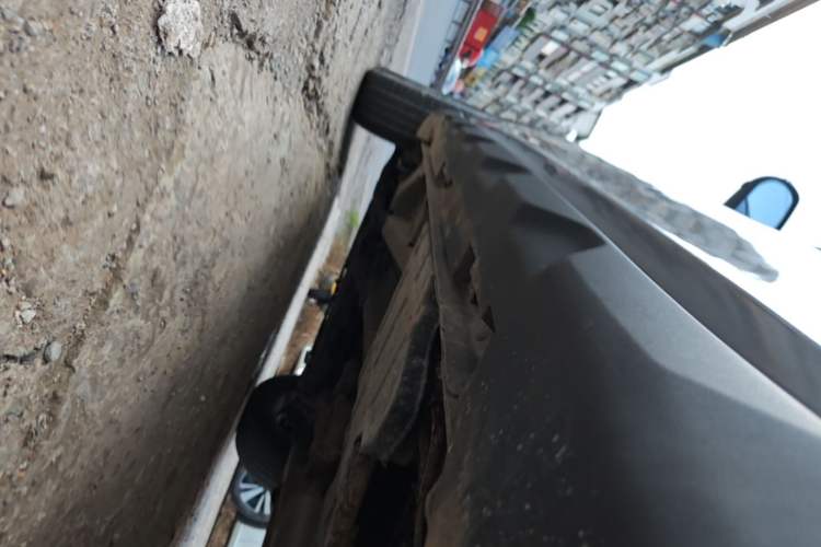 Used Geely Auto Vision X6 2018 1.4T CVT 4G Connected Flagship Edition Left Side Sill