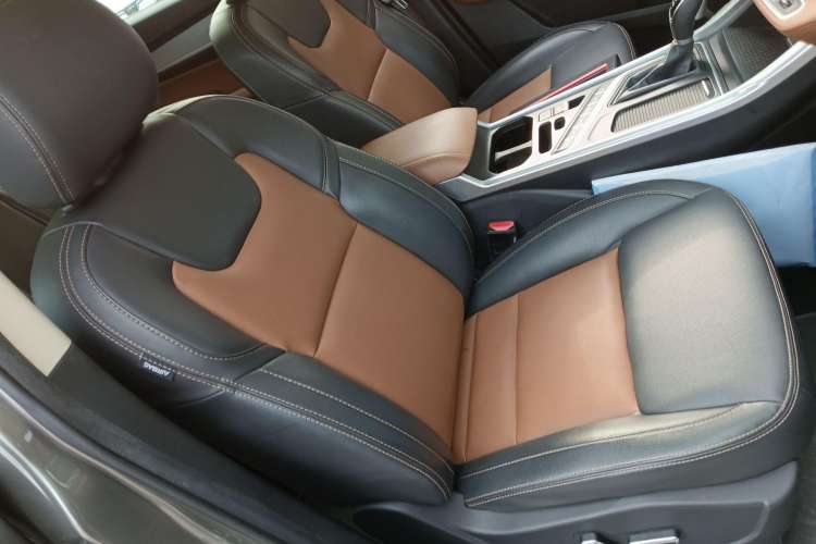Used Geely Auto Vision X6 2018 1.4T CVT 4G Connected Flagship Edition Right Front Seat