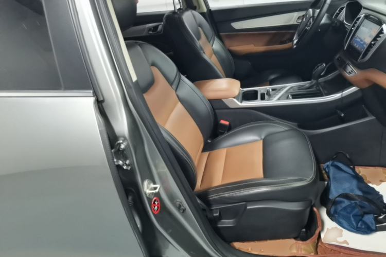 Used Geely Auto Vision X6 2018 1.4T CVT 4G Connected Luxury Version Right Front Seat