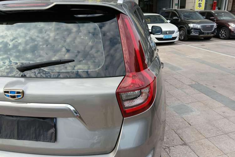 Used Geely Auto Vision X6 2018 1.4T CVT 4G Connected Flagship Edition Right Rear Taillight