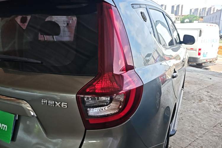 Used Geely Auto Vision X6 2018 1.4T CVT 4G Connected Luxury Version Right Rear Taillight