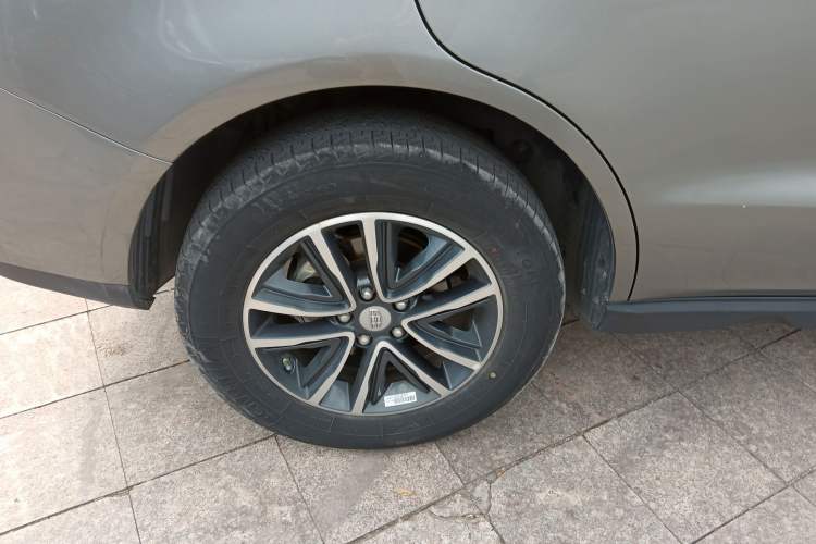 Used Geely Auto Vision X6 2018 1.4T CVT 4G Connected Flagship Edition Right Rear Wheel Hub