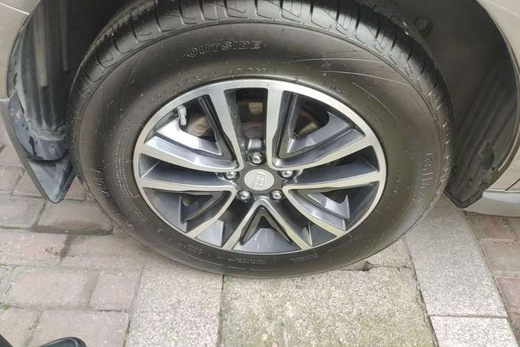 Used Geely Auto Vision X6 2018 1.4T CVT 4G Connected Flagship Edition Right Rear Wheel Hub