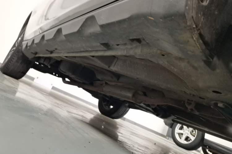 Used Geely Auto Vision X6 2018 1.4T CVT 4G Connected Luxury Version Right Side Sill