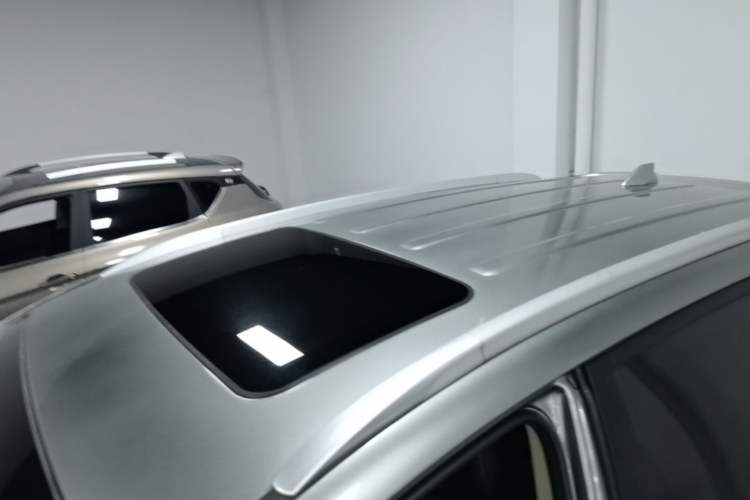Used Geely Auto Vision X6 2018 1.4T CVT 4G Connected Luxury Version Roof