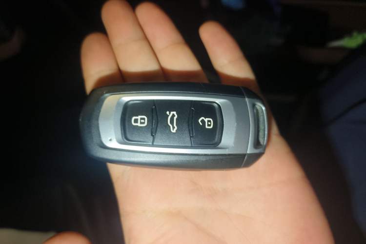 Used Geely Auto Vision X6 2018 1.4T CVT 4G Connected Flagship Edition Vehicle Key