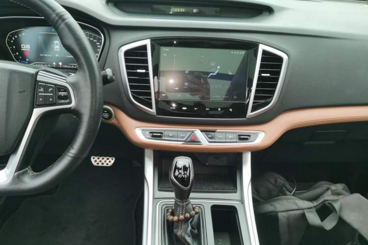 Used Geely Auto Vision X6 2018 1.4T CVT 4G Connected Flagship Edition Audio And AC Panel