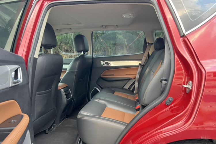 Used Geely Auto Vision X6 2018 1.4T CVT 4G Connected Luxury Version Interior 2