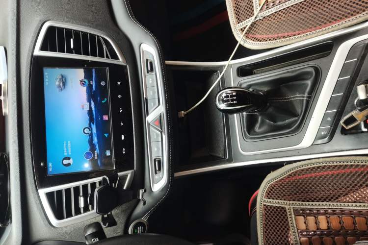 Used Geely Auto Vision X6 2018 1.8L Manual 4G Connect Luxury Edition Audio And AC Panel