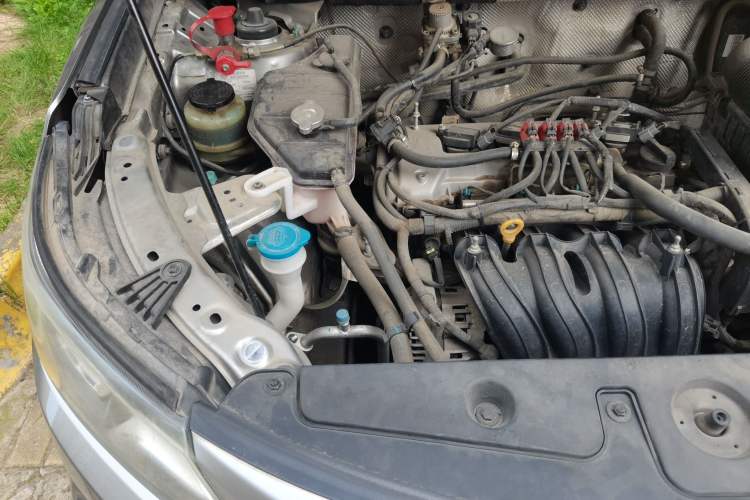 Used Geely Auto Vision X6 2018 1.8L Manual 4G Connect Luxury Edition Engine Bay Right