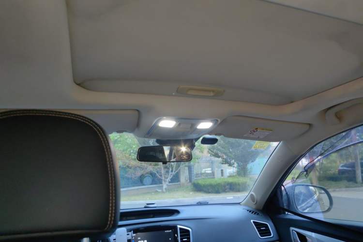 Used Geely Auto Vision X6 2018 1.4T CVT 4G Connected Luxury Version Headliner
