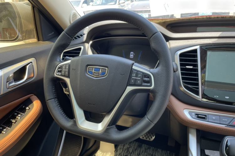 Used Geely Auto Vision X6 2018 1.4T CVT 4G Connected Flagship Edition Interior 1