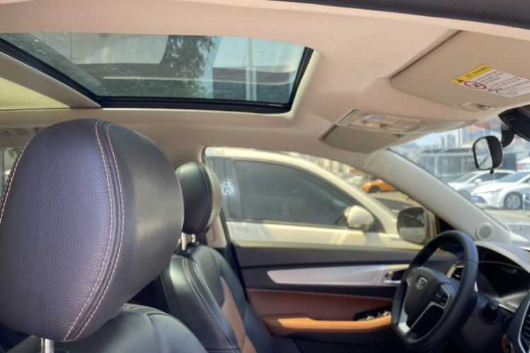 Used Geely Auto Vision X6 2018 1.4T CVT 4G Connected Flagship Edition Interior 6