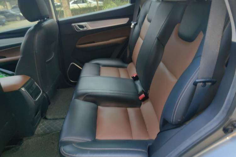 Used Geely Auto Vision X6 2018 1.4T CVT 4G Connected Luxury Version Left Rear Seat