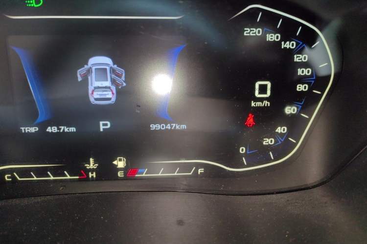 Used Geely Auto Vision X6 2018 1.4T CVT 4G Connected Flagship Edition Odometer Close Up