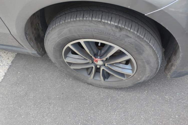 Used Geely Auto Vision X6 2018 1.4T CVT 4G Connected Luxury Version Right Front Wheel Hub