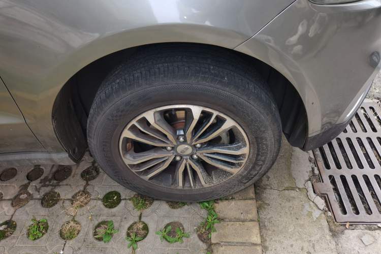 Used Geely Auto Vision X6 2018 1.8L Manual 4G Connect Luxury Edition Right Front Wheel Hub